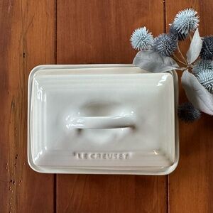 Used Le Creuset Meringue Butter Dish